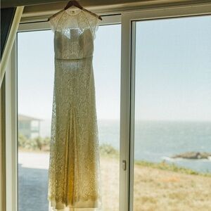 Elegant Lace Wedding Dress in Cream